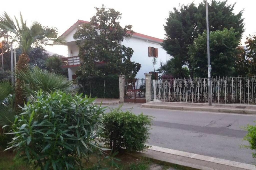 Residenza Nisio Villa Bari Exterior photo